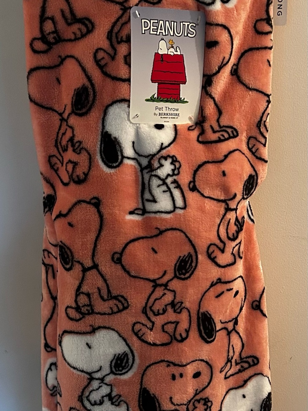 Berkshire Peanuts Snoopy Throw - Pink with Black & White Accents